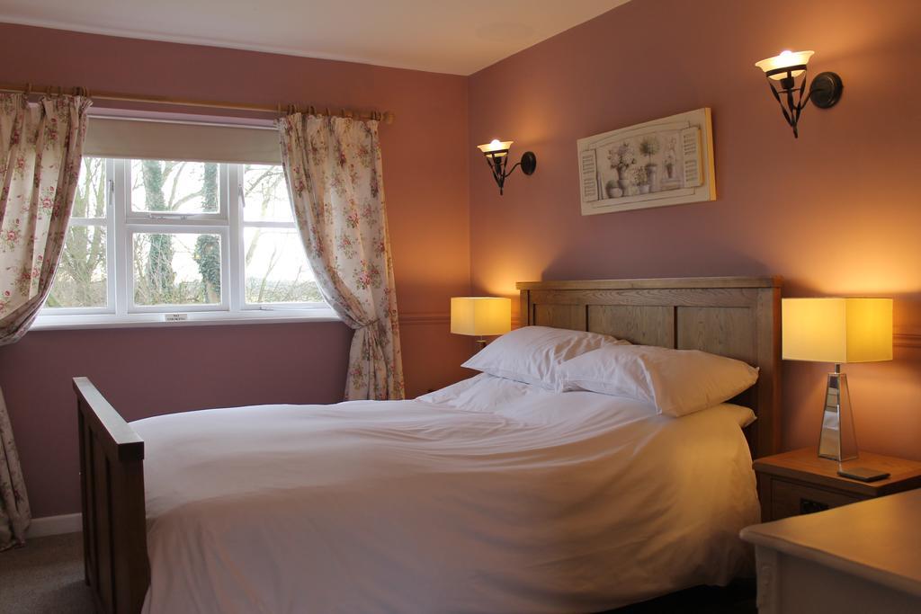The Swan Motel, Gillingham Бекълс Стая снимка
