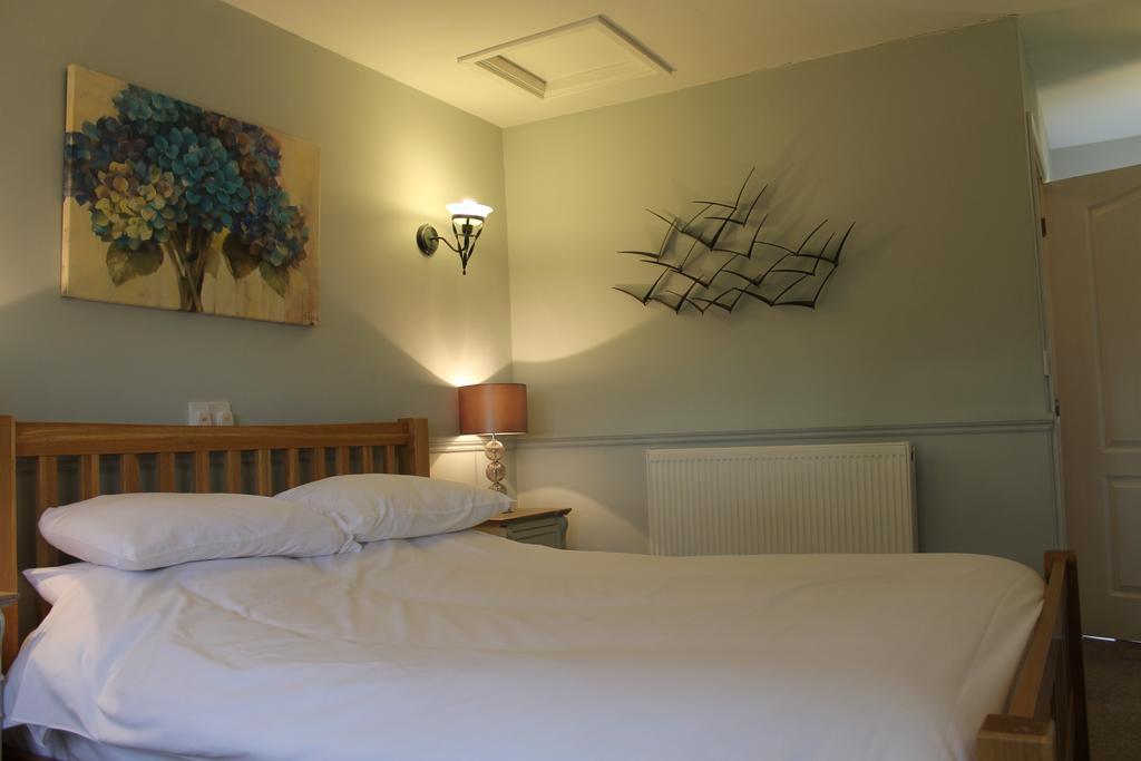 The Swan Motel, Gillingham Бекълс Стая снимка